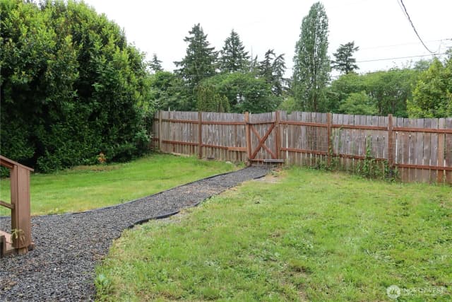 Property photo for 1405 Flower Avenue, Port Orchard photo 3