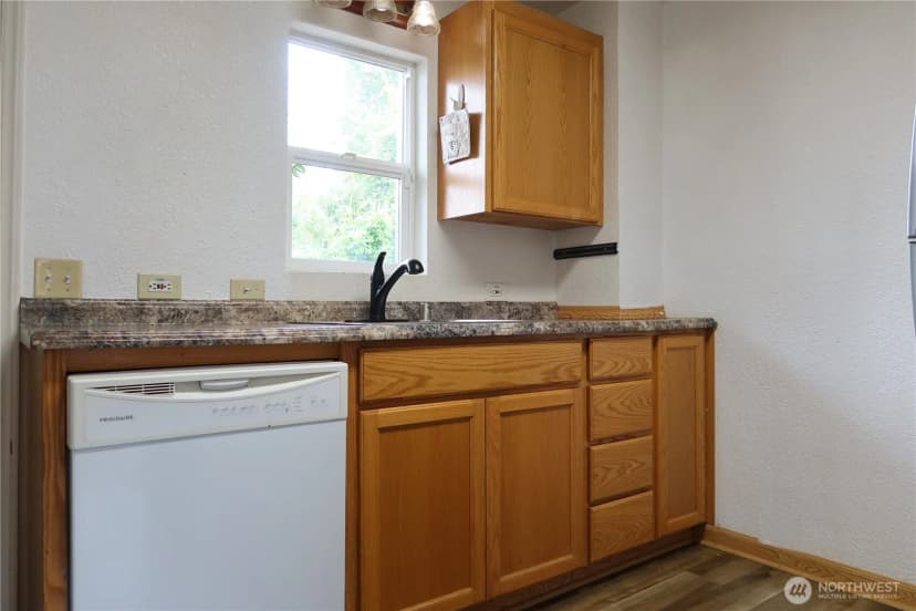 Property photo for 1405 Flower Avenue, Port Orchard photo 15