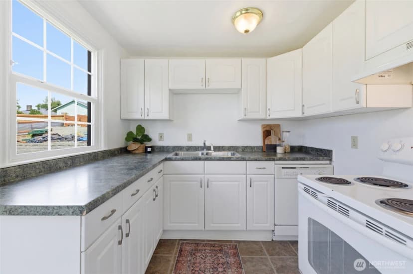 Property photo for 7306 S 115th Street, Seattle photo 15