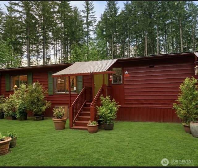 Property photo for 32711 36th Avenue E, Eatonville