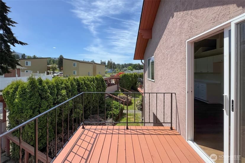 Property photo for 1212 E Craig Avenue #7, Port Angeles photo 17