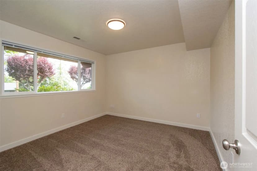 Property photo for 1212 E Craig Avenue #7, Port Angeles photo 22