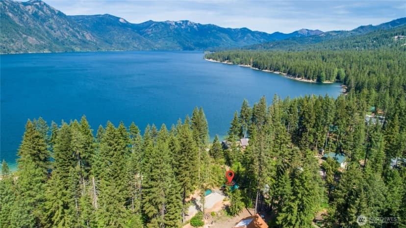 Property photo for 881 Lake Cabins Road, Ronald photo 22