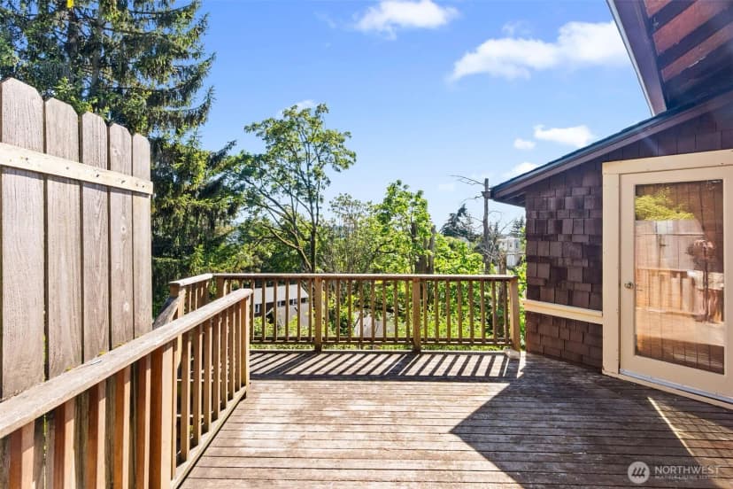 Property photo for 515 N 41st Street, Seattle photo 16