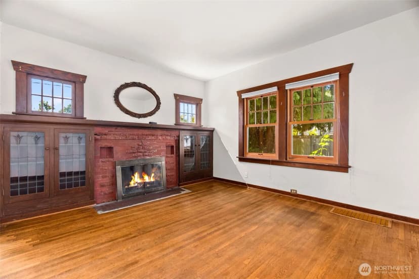 Property photo for 515 N 41st Street, Seattle photo 8
