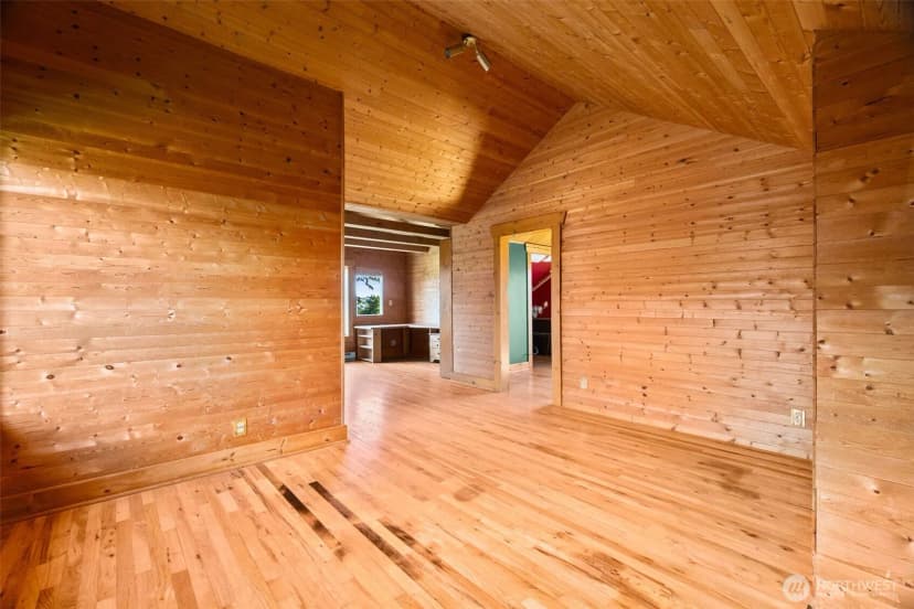 Property photo for 515 N 41st Street, Seattle photo 24