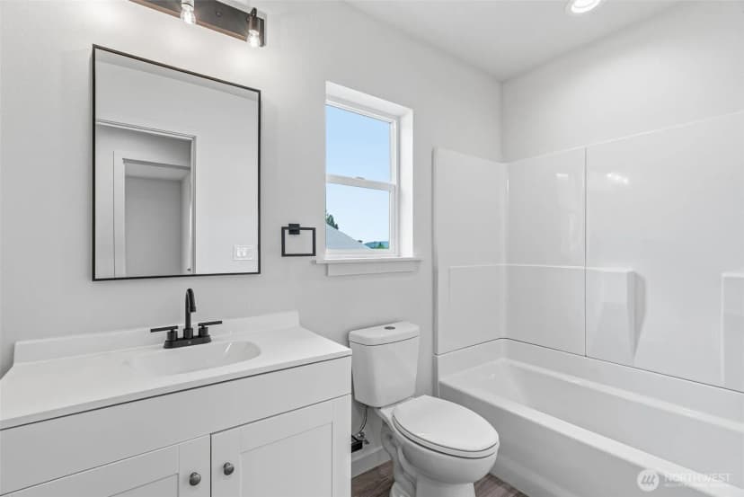 Property photo for 230 Glengate Street, Cathlamet photo 14