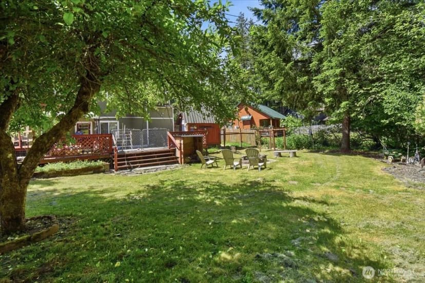 Property photo for 116 Mountain View Drive N, Ashford photo 8