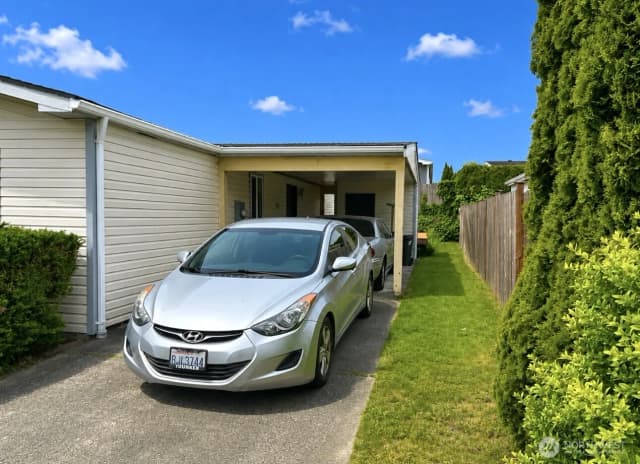 Property photo for 27431 150th Ave Se, Kent photo 3