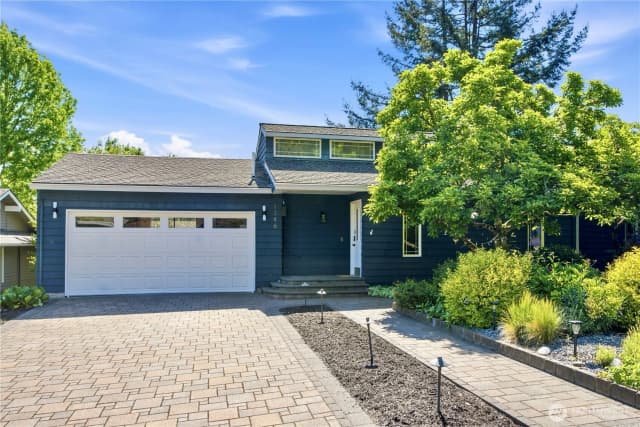 Property photo for 1346 177th Avenue Ne, Bellevue photo 2