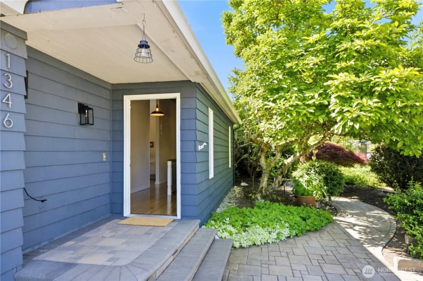 Property photo for 1346 177th Avenue Ne, Bellevue photo 3
