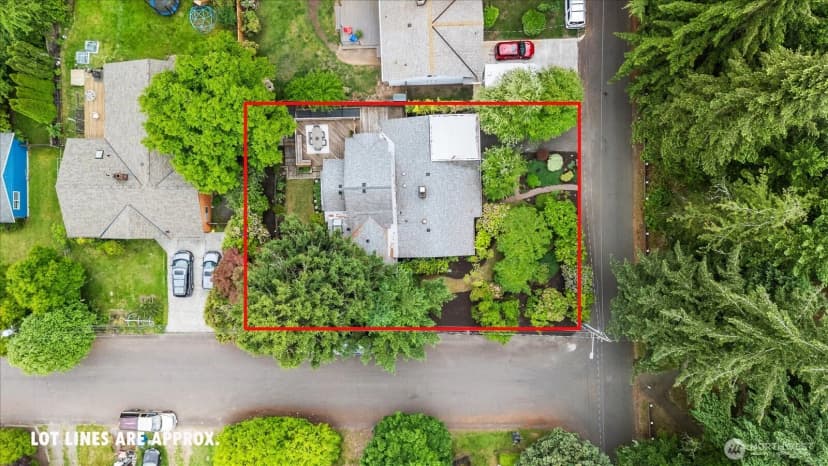 Property photo for 19120 3rd Avenue Ne, Shoreline photo 34