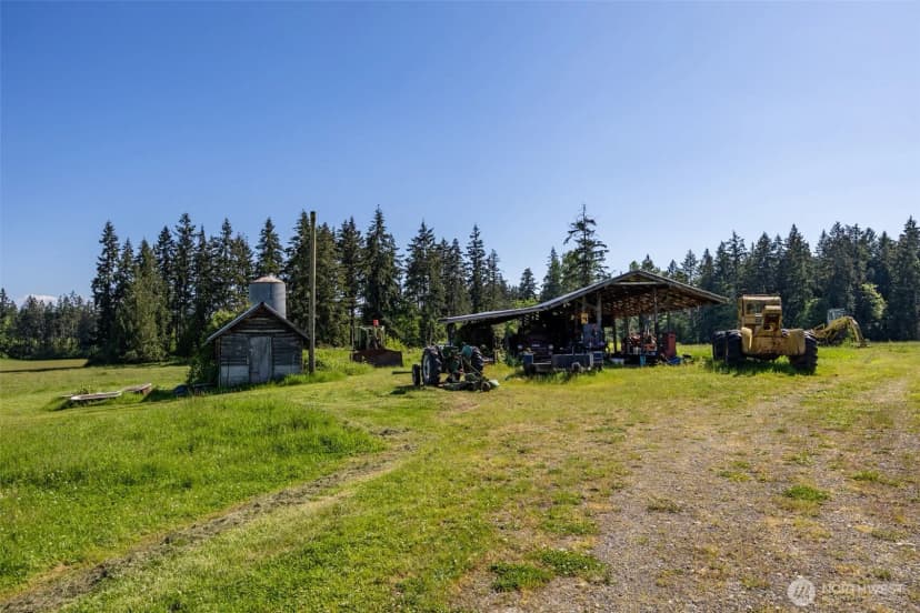 Property photo for 1716 304th Street E, Roy photo 10