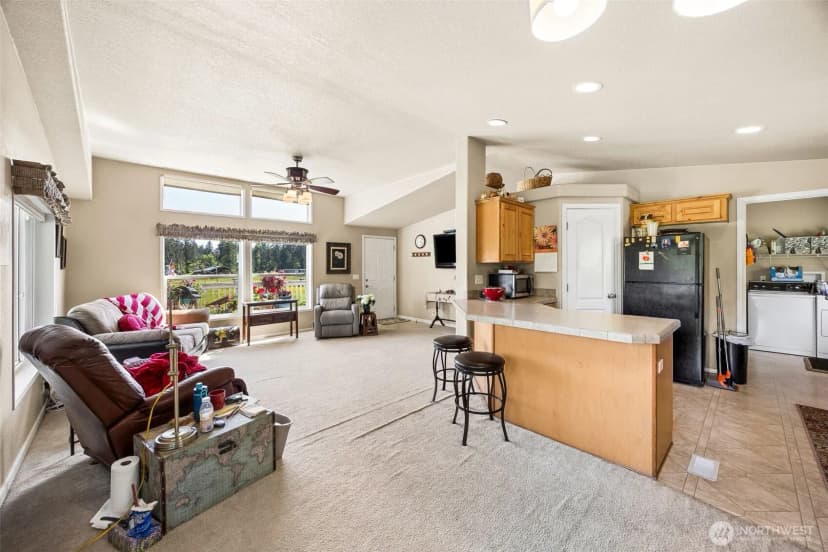 Property photo for 1716 304th Street E, Roy photo 18