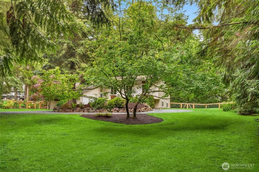 Property photo for 19122 181st Avenue Ne, Woodinville photo 3