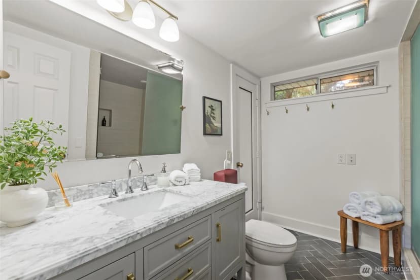 Property photo for 171 Harbor View Dr., Bellingham photo 27
