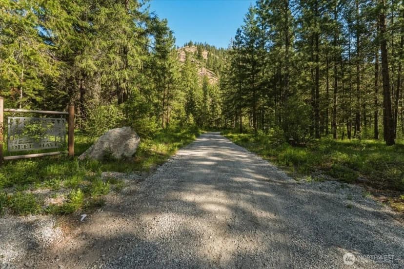Property photo for 2250 First Creek Road, Chelan photo 2