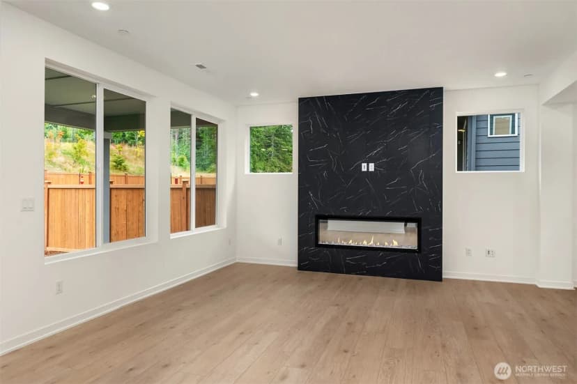 Property photo for 23314 Arbors Terrace Road Ne #00401, Kingston photo 6