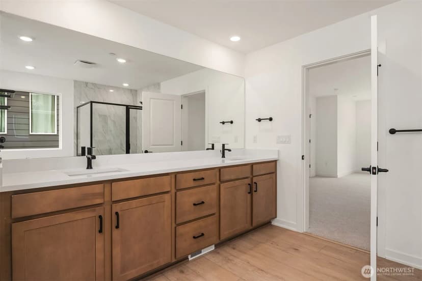 Property photo for 23314 Arbors Terrace Road Ne #00401, Kingston photo 16