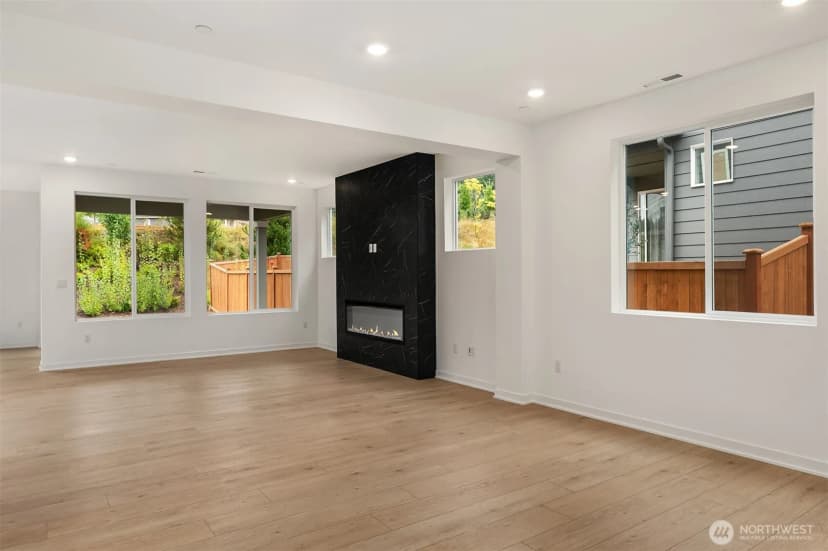 Property photo for 23314 Arbors Terrace Road Ne #00401, Kingston photo 5