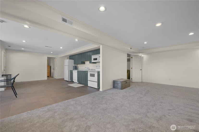 Property photo for 359 E Wiser Lake Road, Lynden photo 27