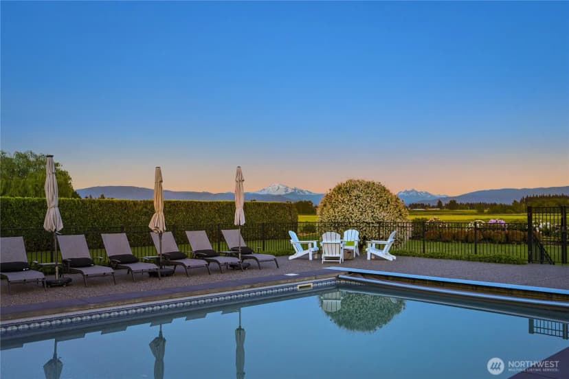 Property photo for 359 E Wiser Lake Road, Lynden photo 9