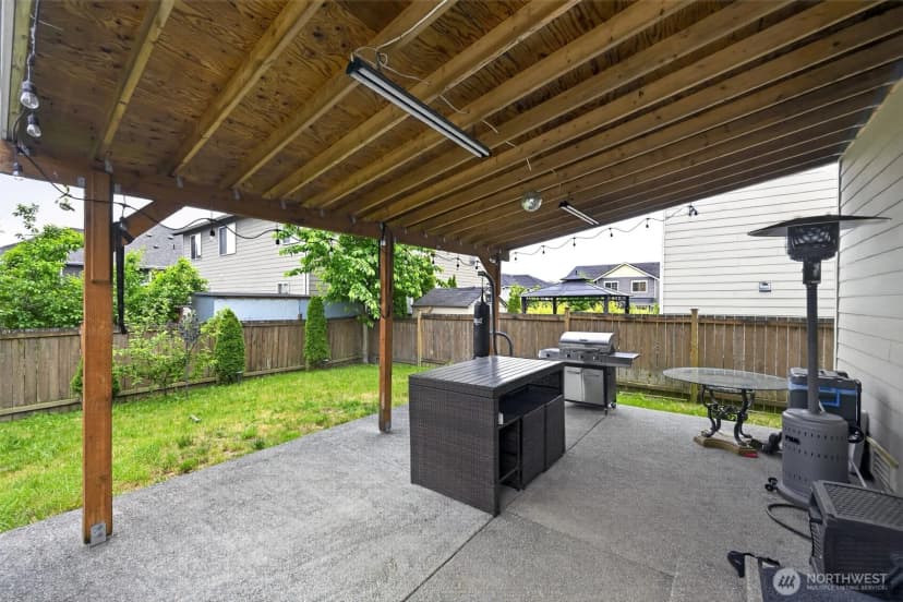Property photo for 5007 Ne 6th Street, Renton photo 24