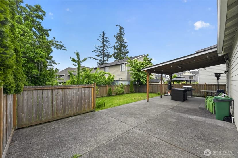 Property photo for 5007 Ne 6th Street, Renton photo 21