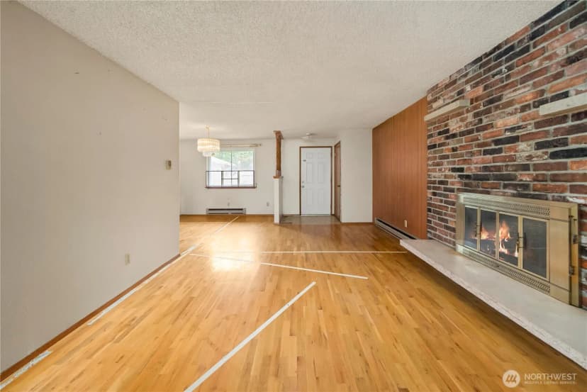 Property photo for 108 Haman Lane W, Lakewood photo 7