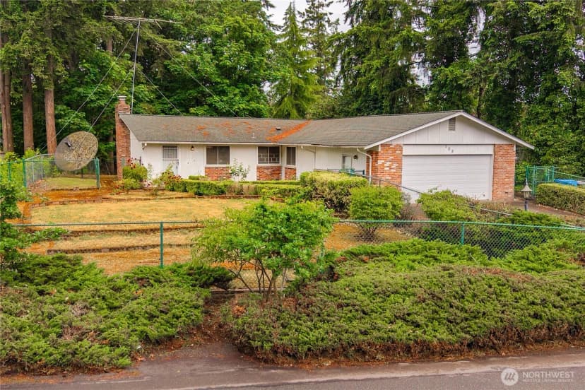 Property photo for 108 Haman Lane W, Lakewood photo 31