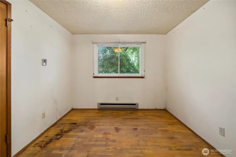 Property photo for 108 Haman Lane W, Lakewood photo 19