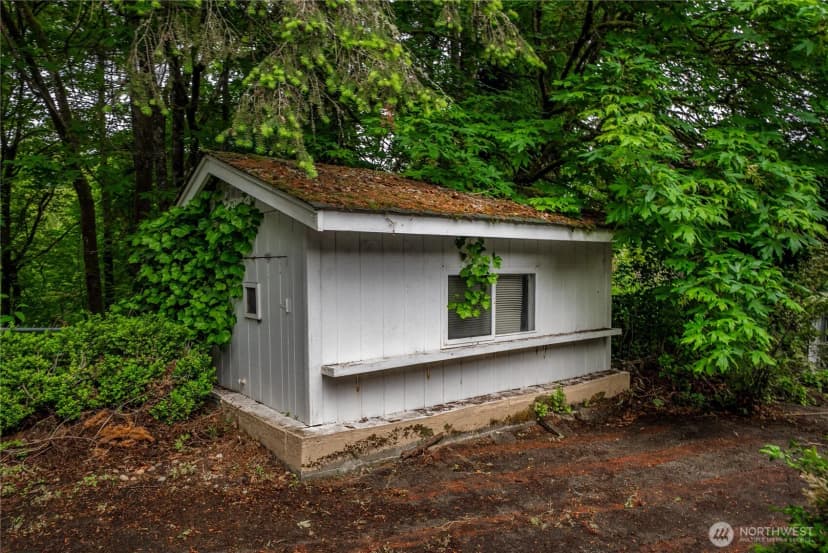 Property photo for 108 Haman Lane W, Lakewood photo 29