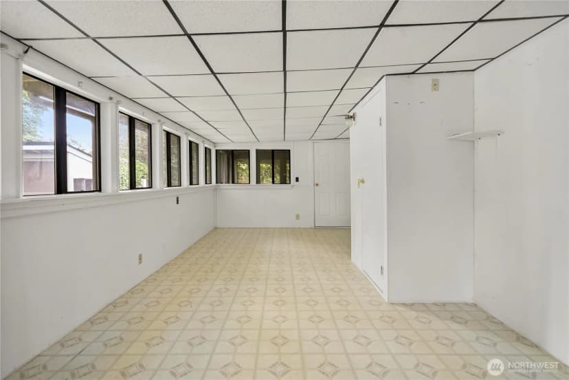 Property photo for 108 Haman Lane W, Lakewood photo 25