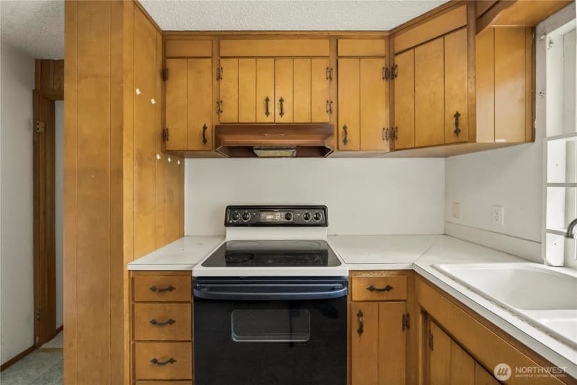 Property photo for 108 Haman Lane W, Lakewood photo 12