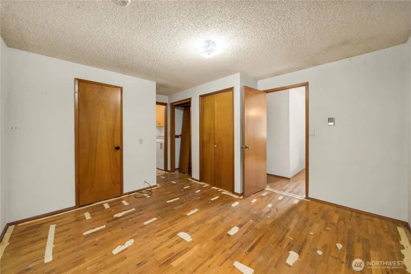 Property photo for 108 Haman Lane W, Lakewood photo 16