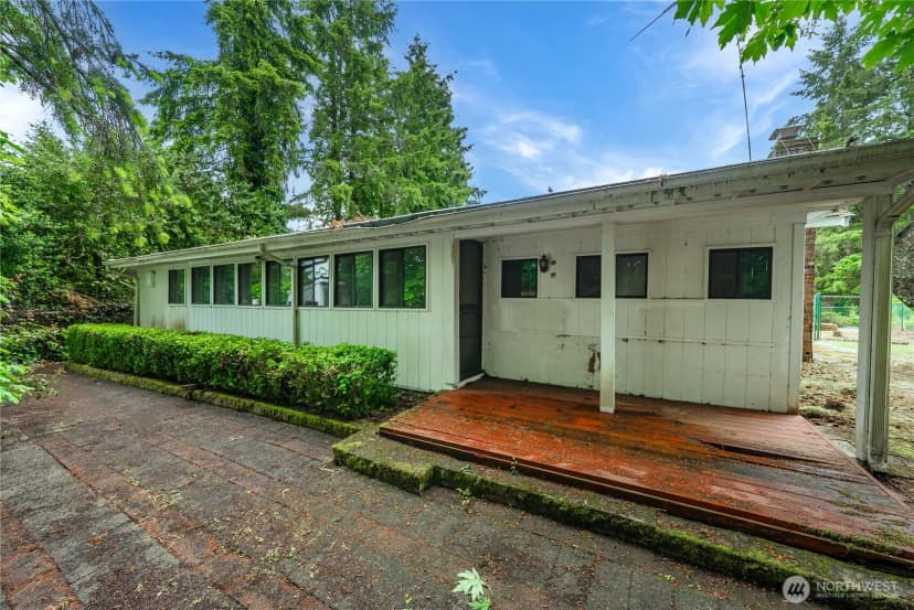 Property photo for 108 Haman Lane W, Lakewood photo 28