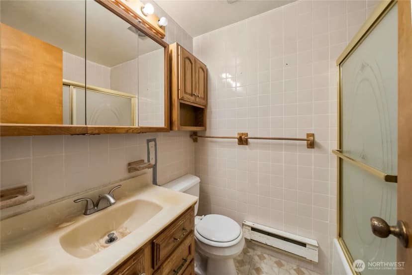 Property photo for 108 Haman Lane W, Lakewood photo 17
