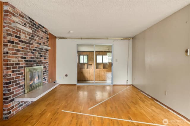 Property photo for 108 Haman Lane W, Lakewood photo 4