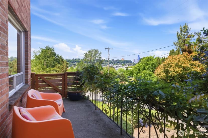 Property photo for 2803 S Walker Street, Seattle photo 4