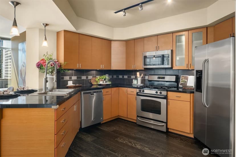Property photo for 819 Virginia Street #2704, Seattle photo 10