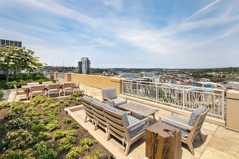 Property photo for 819 Virginia Street #2704, Seattle photo 17