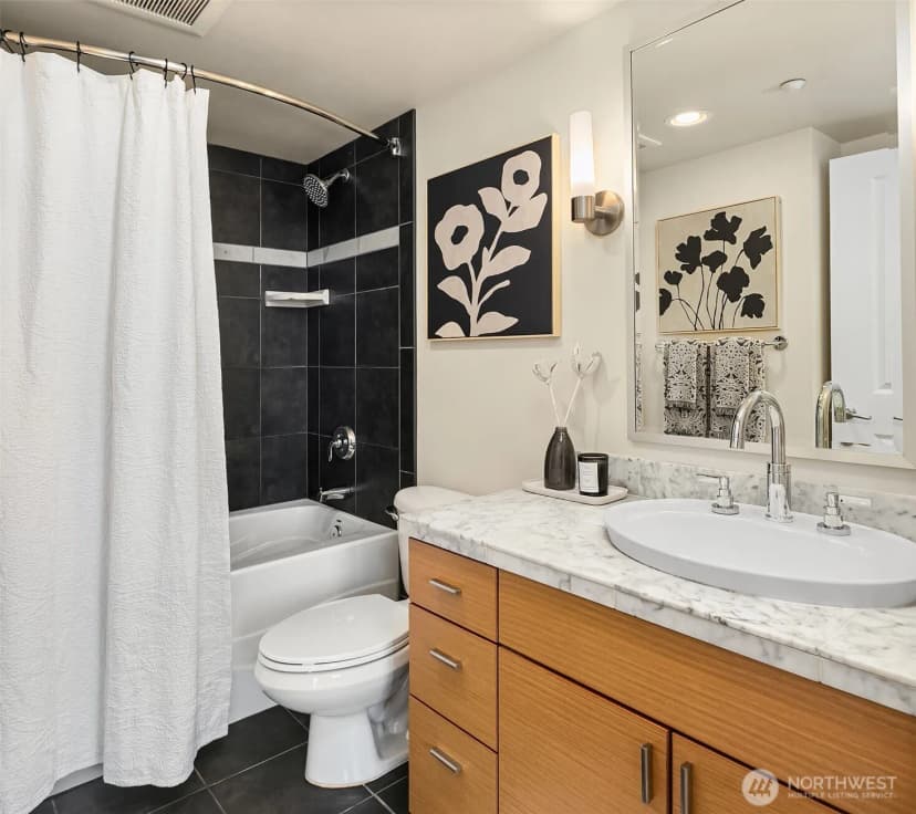 Property photo for 819 Virginia Street #2704, Seattle photo 14