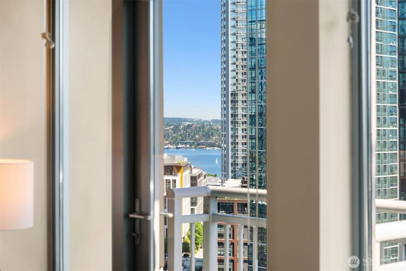 Property photo for 819 Virginia Street #2704, Seattle photo 12