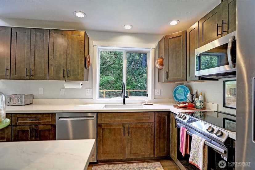Property photo for 4433 Village Road, Stanwood photo 11