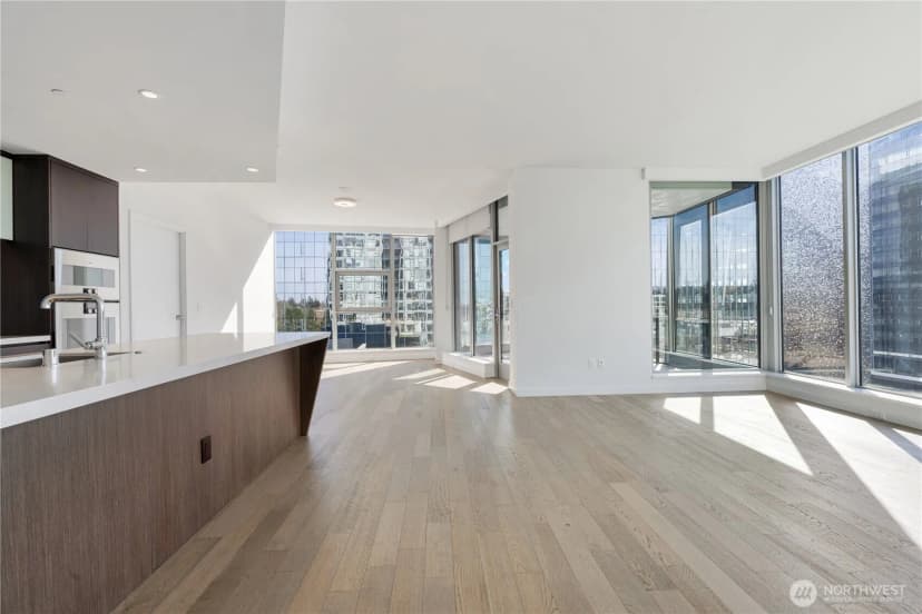 Property photo for 188 Bellevue Way Ne #805, Bellevue photo 6