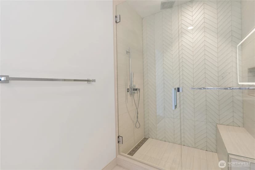 Property photo for 188 Bellevue Way Ne #805, Bellevue photo 23