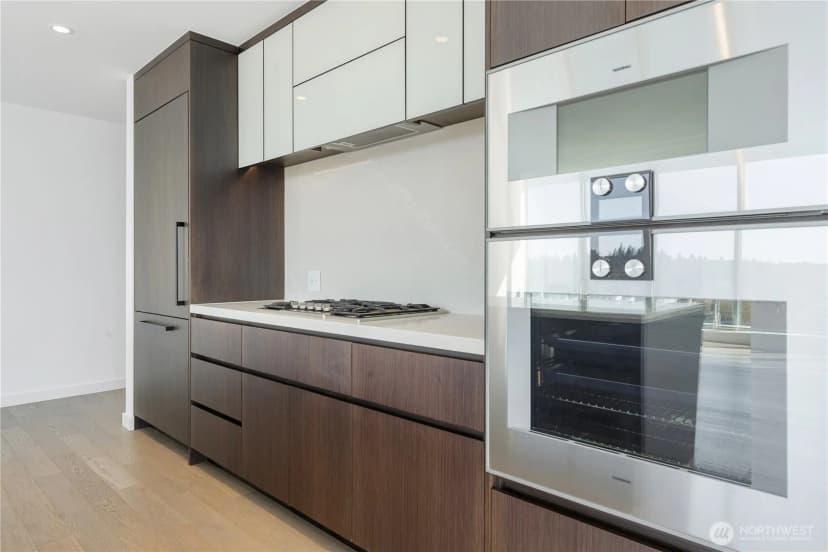 Property photo for 188 Bellevue Way Ne #805, Bellevue photo 9