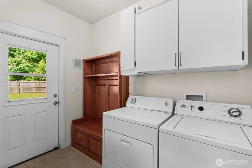 Property photo for 17310 Herron Road Nw, Lakebay photo 12