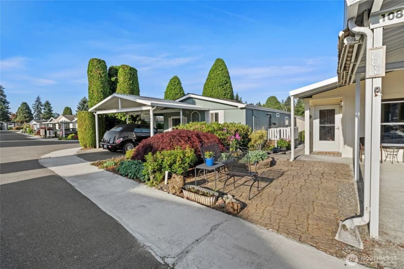 Property photo for 23825 15th Avenue Se #108, Bothell photo 4