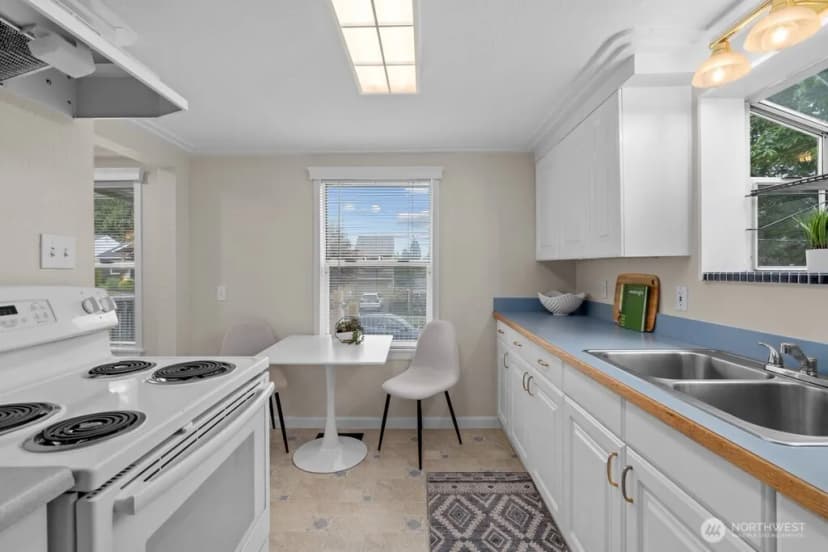 Property photo for 3536 Sw Monroe Street, Seattle photo 13
